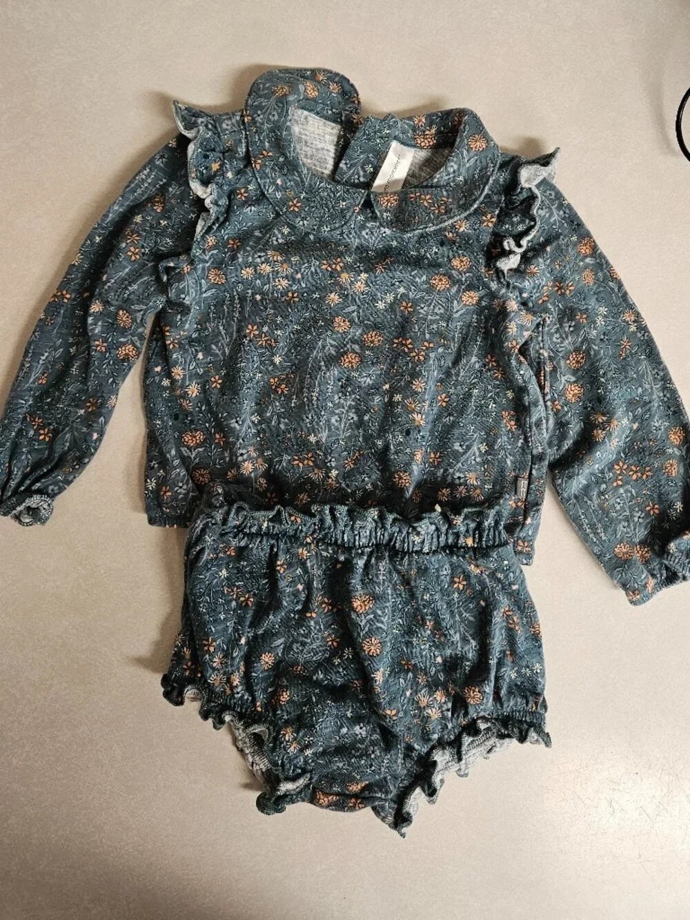 Long sleeve/bloomer set